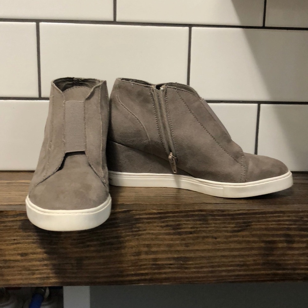 Soda - wedge gray size 6.5